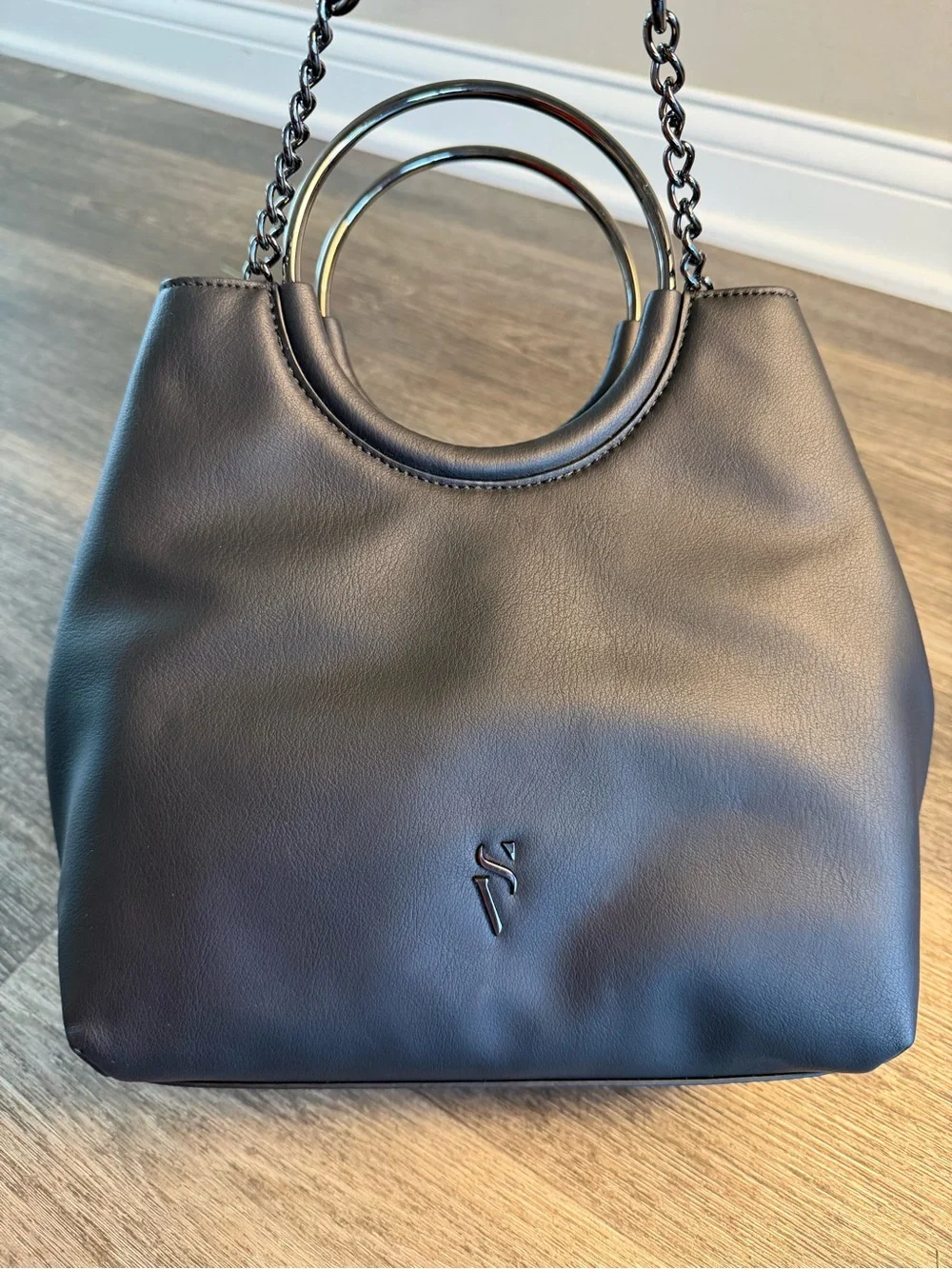 Simply Vera Vera Wang Black Circle-Handle Tote